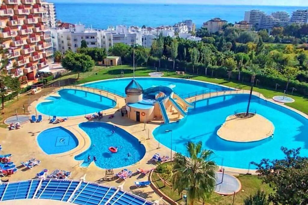 Benalmádena estudio JJupiter 250 m del mar con vistas al mar piscinas Exterior foto